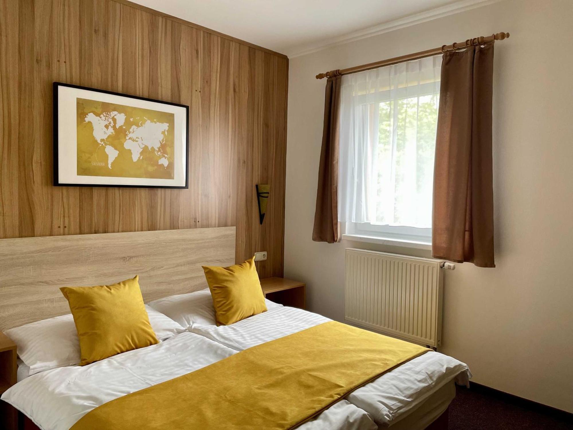 Penzion Moravska Oaza Valtice Extérieur photo