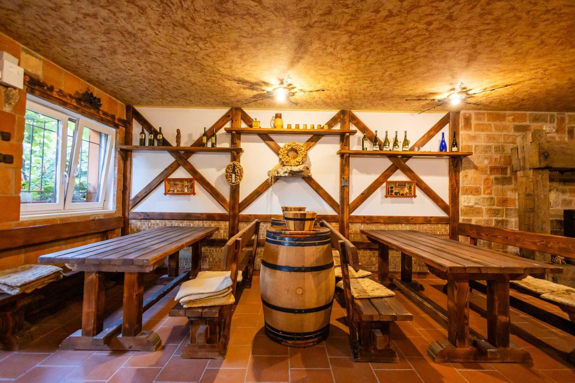 Penzion Moravska Oaza Valtice Extérieur photo
